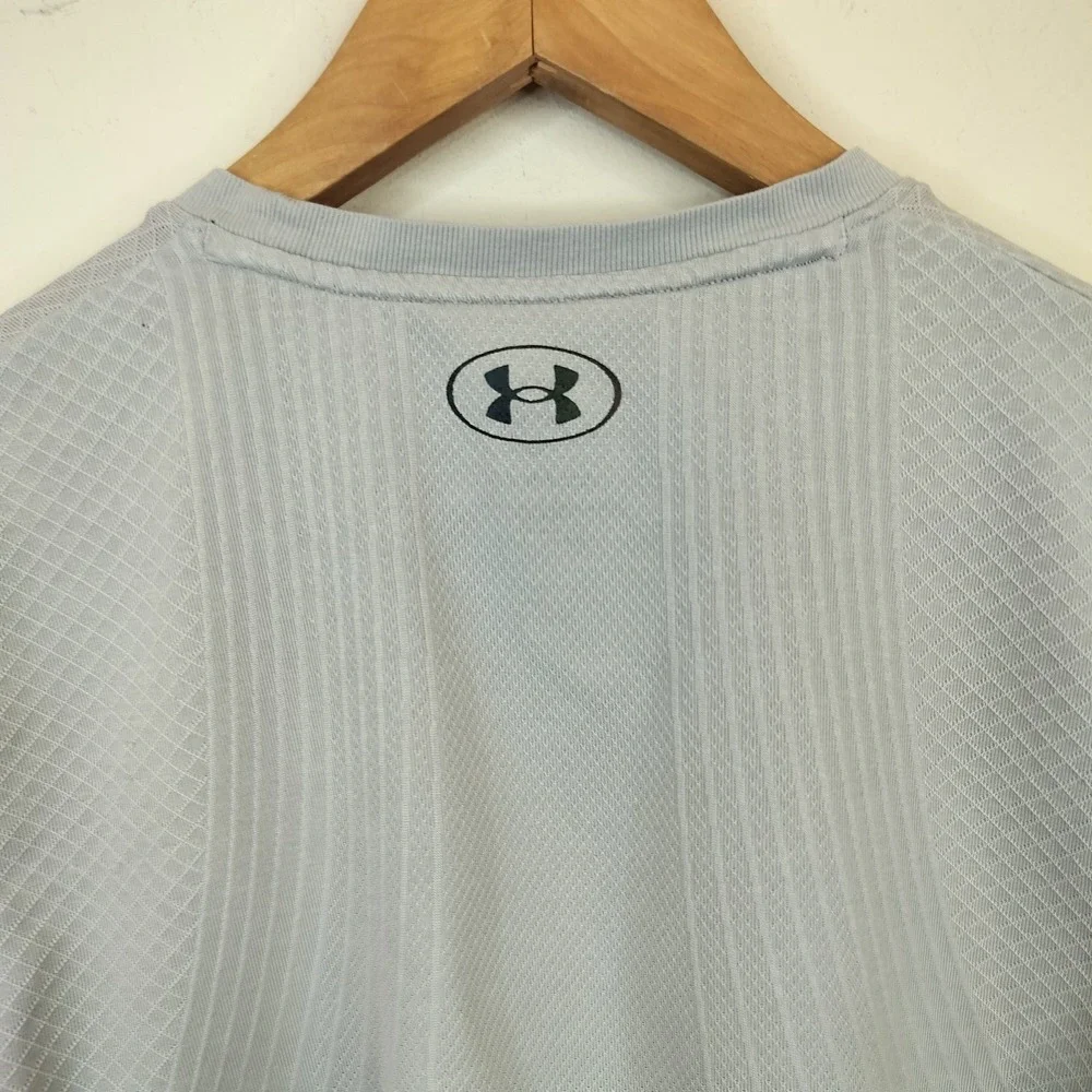 Under Armour pit 20